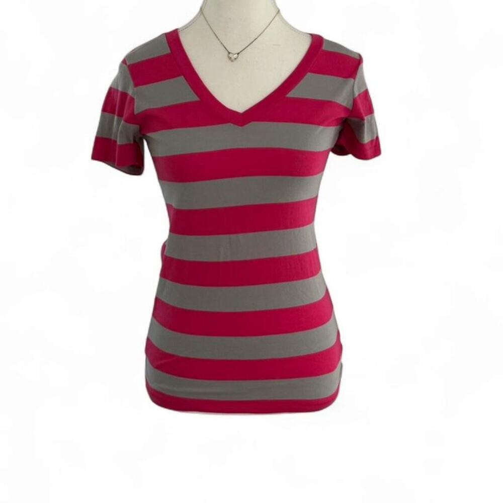 Arizona Jeans Y2K Pink Striped Fitted VNeck Short Sleeve Top a lace tank size XS